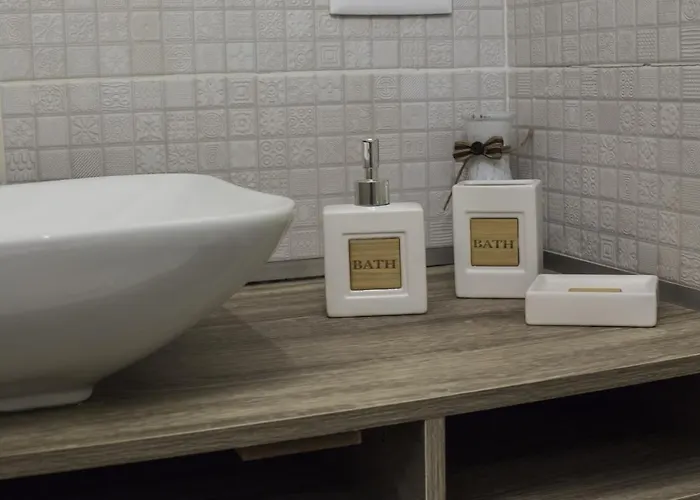 62 Steps To Petit Bonheur بوخارست