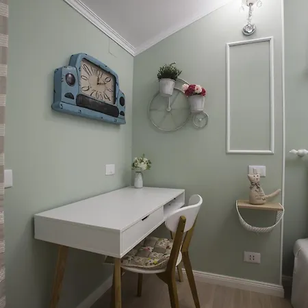 62 Steps To Petit Bonheur *