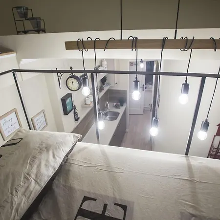 62 Steps To Petit Bonheur * Бухарест