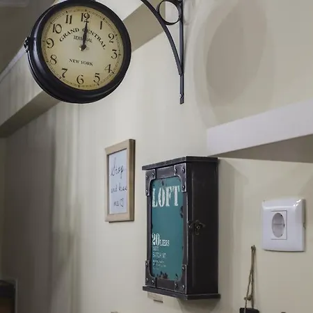 62 Steps To Petit Bonheur Апартаменти