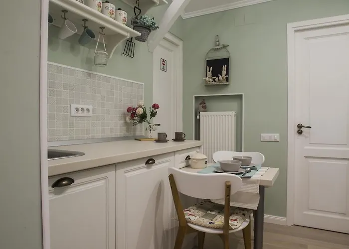 62 Steps To Petit Bonheur شقة