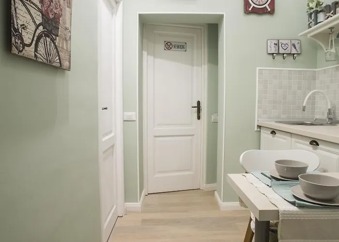 Apartman 62 Steps To Petit Bonheur