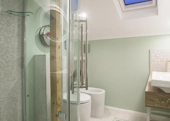 62 Steps To Petit Bonheur * Βουκουρέστι