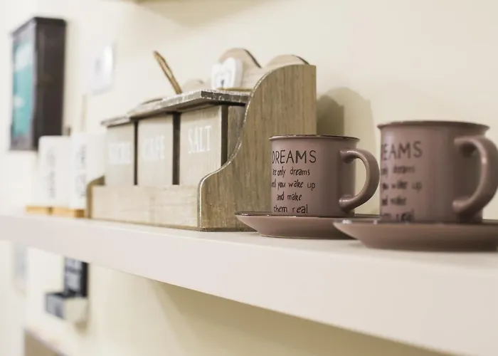 62 Steps To Petit Bonheur * Βουκουρέστι