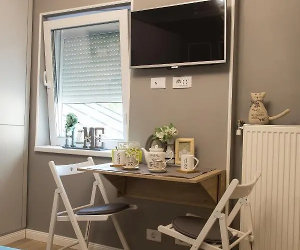 Apartman 62 Steps To Petit Bonheur *