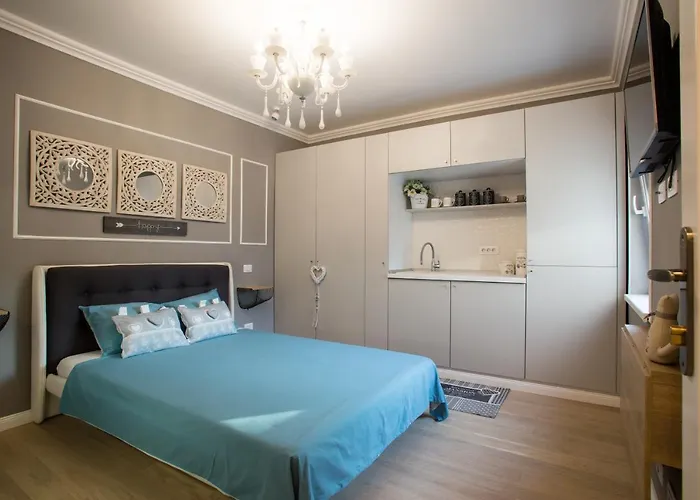 62 Steps To Petit Bonheur