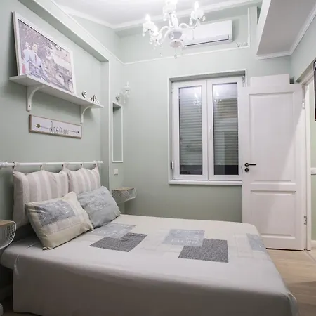 アパート 62 Steps To Petit Bonheur