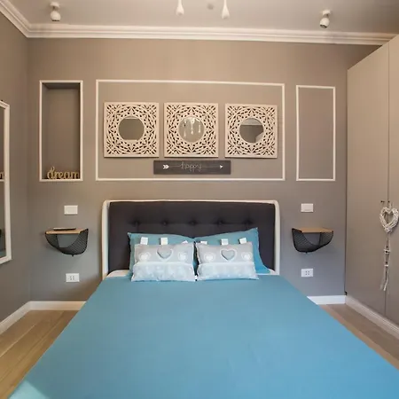 62 Steps To Petit Bonheur ブカレスト