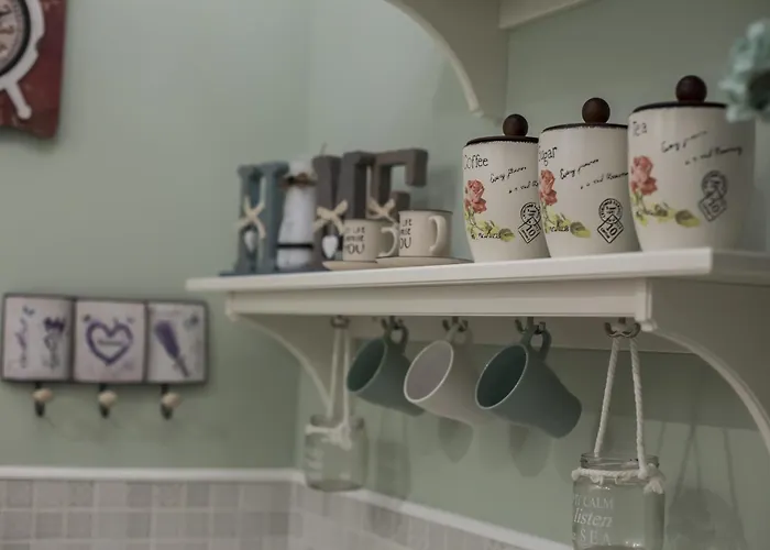 62 Steps To Petit Bonheur 부쿠레슈티