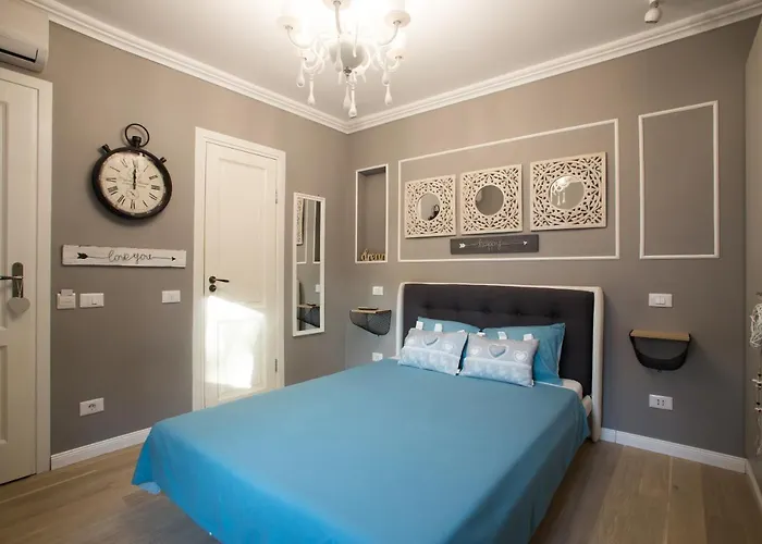 62 Steps To Petit Bonheur * 부쿠레슈티